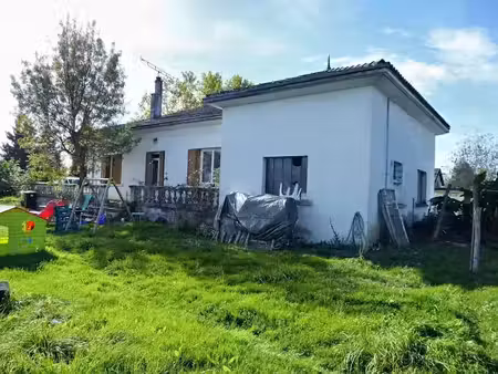 vente maison 5 pièces 163 m² à vélines (24230)  99 000 €