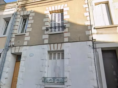 location appartement 2 pièces 27 m² à tours (37000)