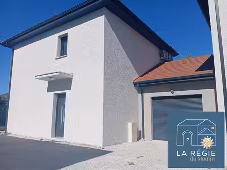 belle maison 4 pieces neuve mitoyenne par le garage
