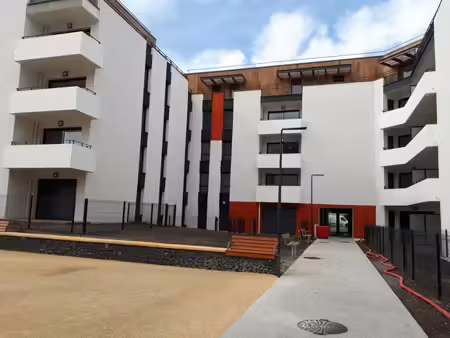 location appartement 2 pièces 43 m² à mérignac (33700)