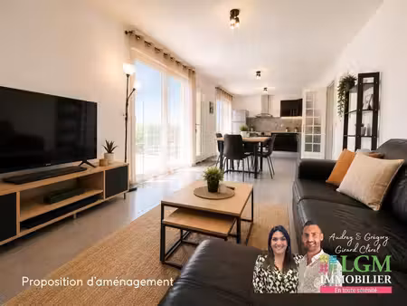 t5 en rez-de-jardin  4 chambres  220m2 de jardin  2 places de parking
