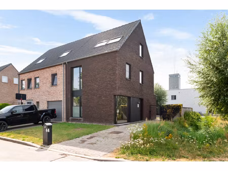 huis te koop in kalmthout met 4 slaapkamers