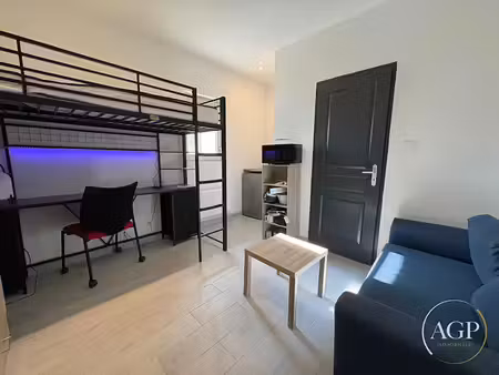 location appartement 1 pièce 17 m² à orleans (45000)  470 €
