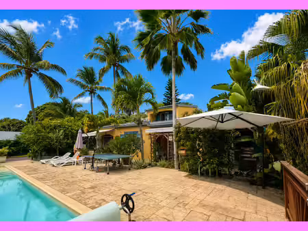 belle opportunité ! villa t4 + 4 bungalows t3 + 1 studio à s