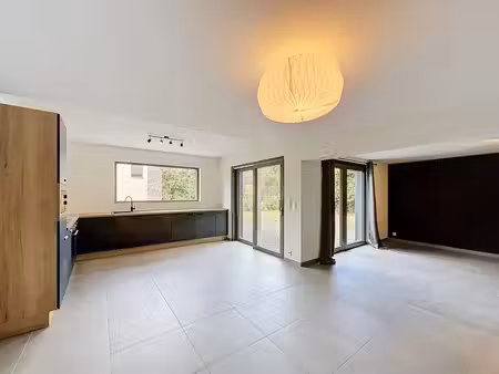 maison 2-3 chambres avec mezzanine et jardin – recogne
