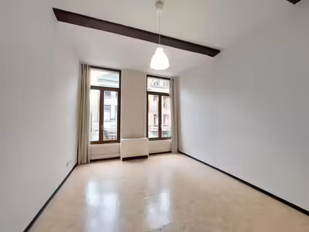 appartement dans le centre d'ath - 560 € + 20€ prov d'eau