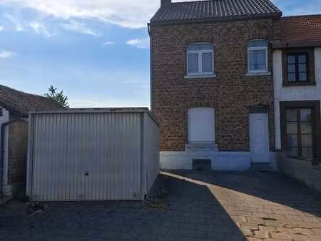 maison 3 façades à rénover à donceel