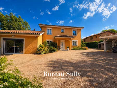maison de luxe à vendre à jassans-riottier