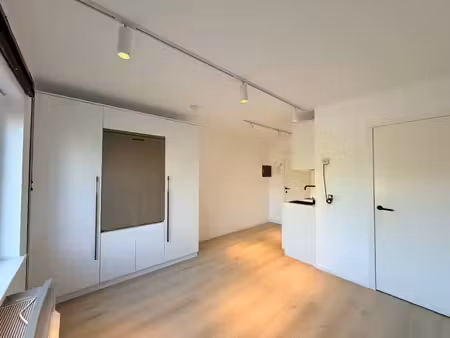 praktische studio op gunstige locatie te kortrijk!