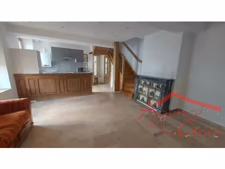 location maison 3 pièces 76 m² à sézanne (51120)  570 €