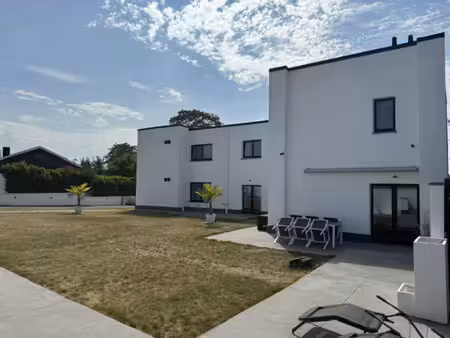 immeuble mixte à vendre à rue des claires fontaines 240 courcelles (vbe53115)