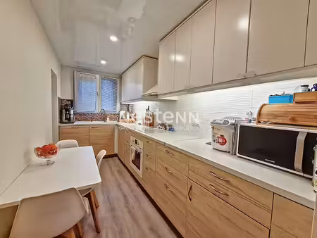 bois d'arcy - résidence de l'eglise : appartement 4 pièces avec balcon et cave