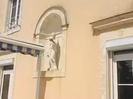 maison sarge les le mans