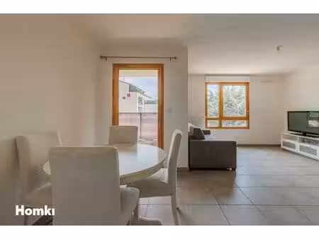 appartement t3 de 65 m² avec terrasse et place de parking à vénissieux 69200  boulevard la
