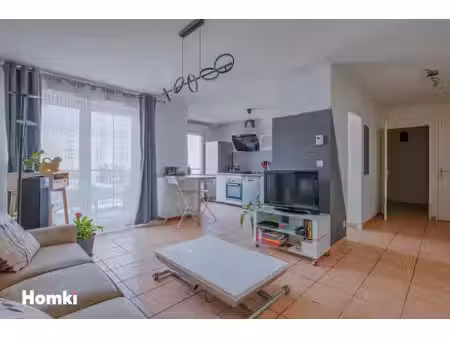 vénissieux – t3 lumineux avec terrasse  cave et garage en supplément