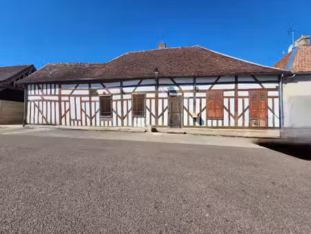 maison de caractere à renover entièrement