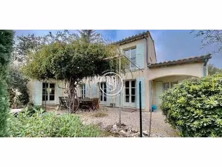 maison avec piscine et terrasse uzès (30)