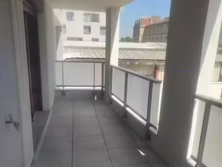 location appartement 2 pièces 40 m² à ivry-sur-seine (94200)  1 140 €