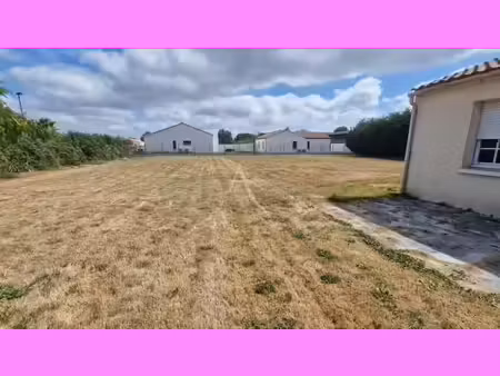 en vente terrain non constructible 800 m² – 76 200 € |talmont-saint-hilaire
