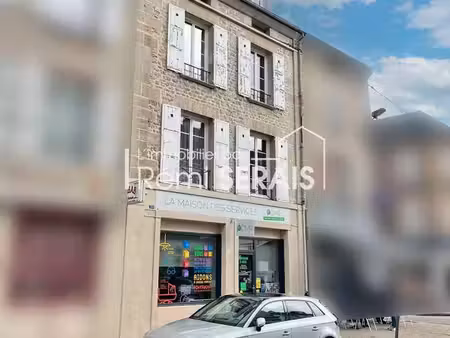 immeuble 5 pièces 107 m²