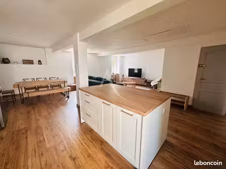 immeuble 9 pièces 230 m²