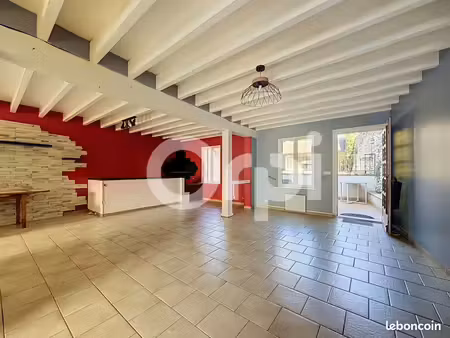 maison 2 pièces 115 m²