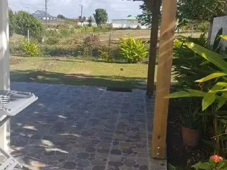 loue bas de maison meublée f3