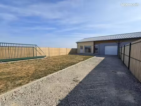 maison 3 pièces 80 m²