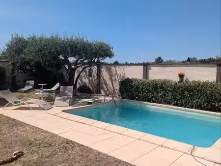 plain-pied 85 m² avec piscine  vue panoramique et dépendances – rochefort-du-gard