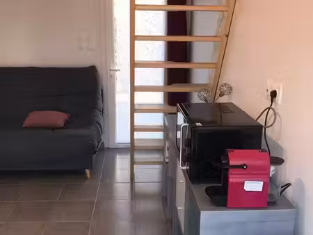 studio meublé et équipé