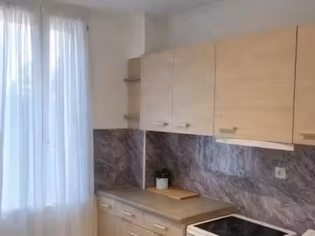 appartement 3 pièces 9 m²