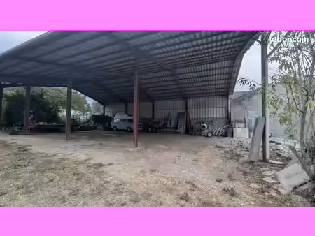 hangar garage box