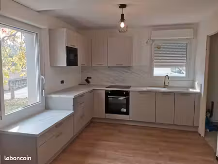 location t4 meublé