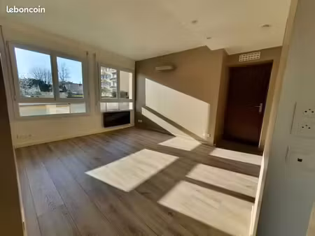 loue appartement f3 52m2 avec cave et garage
