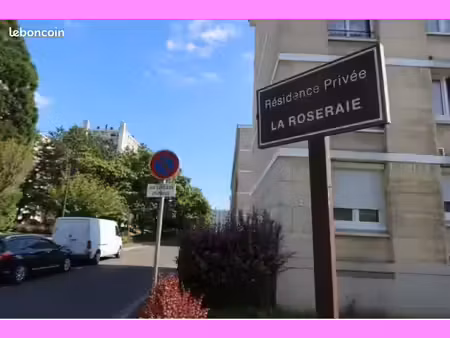 loue 2 pièces à la roseraie