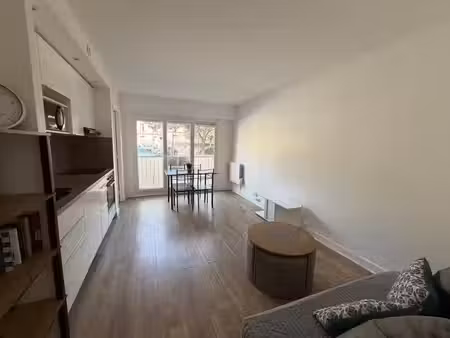 location appartement 2 pièces 35 m² à chatou (78400)