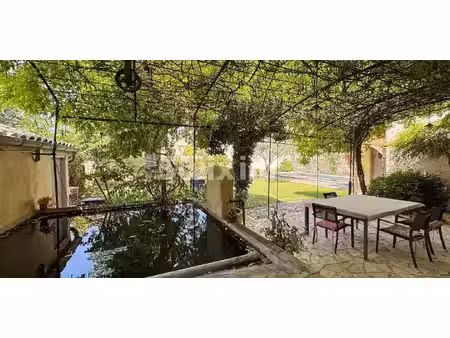 maison avec piscine et jardin sainte-cécile-les-vignes (84)