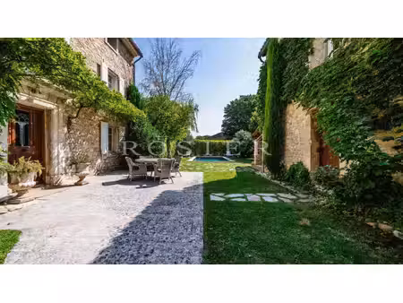 vente maison 316 m² saint-didier (84210)