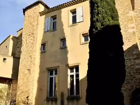 location appartement 3 pièces 68 m² à grillon (84600)
