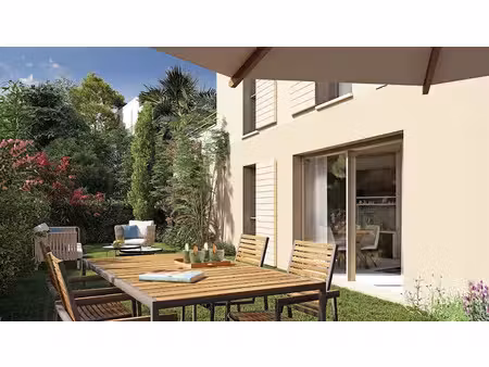 vente appartement 3 pièces 70.57 m² à six-fours-les-plages (83140)  535 000 €