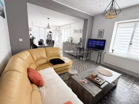 belle petite maison 3 chambres  prox. gaston berger
