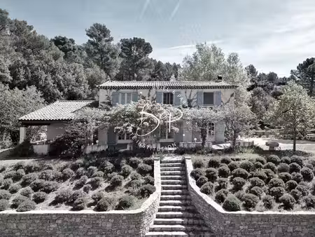 tourtour a vendre belle propriété 5 chambres 3700 m² de terrain