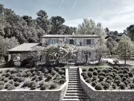 tourtour a vendre belle propriété 5 chambres 3700 m2 de terrain
