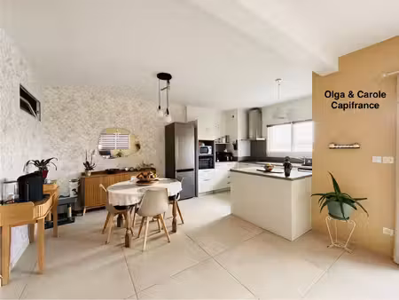 appartement à vendre 3 pièces dans résidence récente au cap d'agde à 50 m de la plage ! av