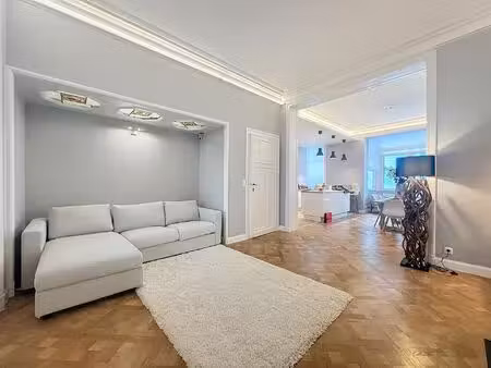 appartement à louer avec terrasse et 1 chambre   uccle (vbe53547)