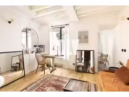 doly - charmant studio 25m² - paris 3