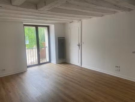 studio refait a neuf