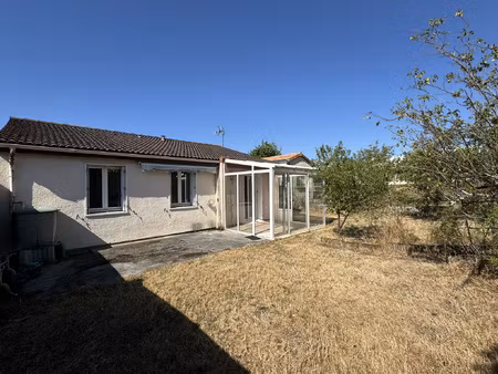 chasseneuil-du-poitou / maison de plain-pied 74m2 avec jardi