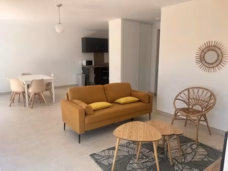 à louer – villa mitoyenne neuve meublée de 90 m² avec jardin et terrasse