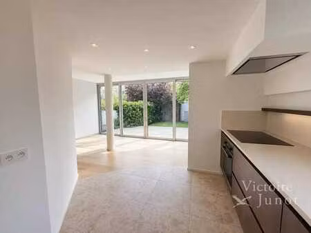 uccle / parvis saint pierre : maison 5 chambres + jardin + g